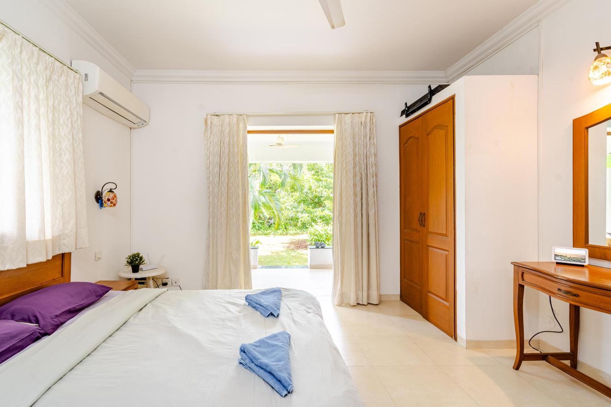 Susegad Suites Goa Arpora Habitación foto